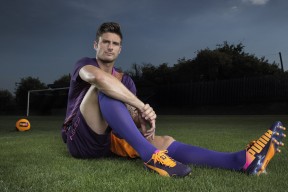 u球体育官网-曼联四强战鏖战AC米兰，伊布砍下13记关键球，全场沸腾